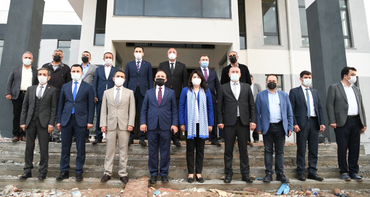 Arif Özdemir, adaylığını sosyal medyadan açıkladı