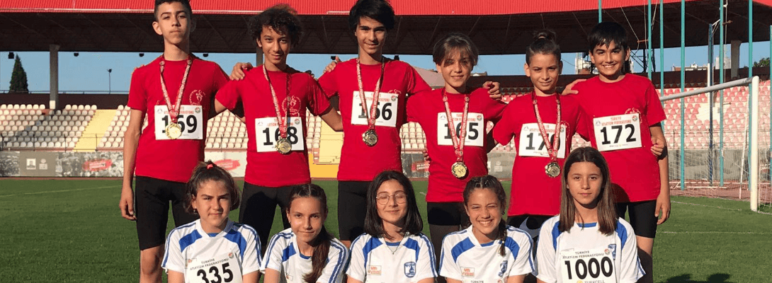 Atletizmdeki başarıları ile gururlandırdılar