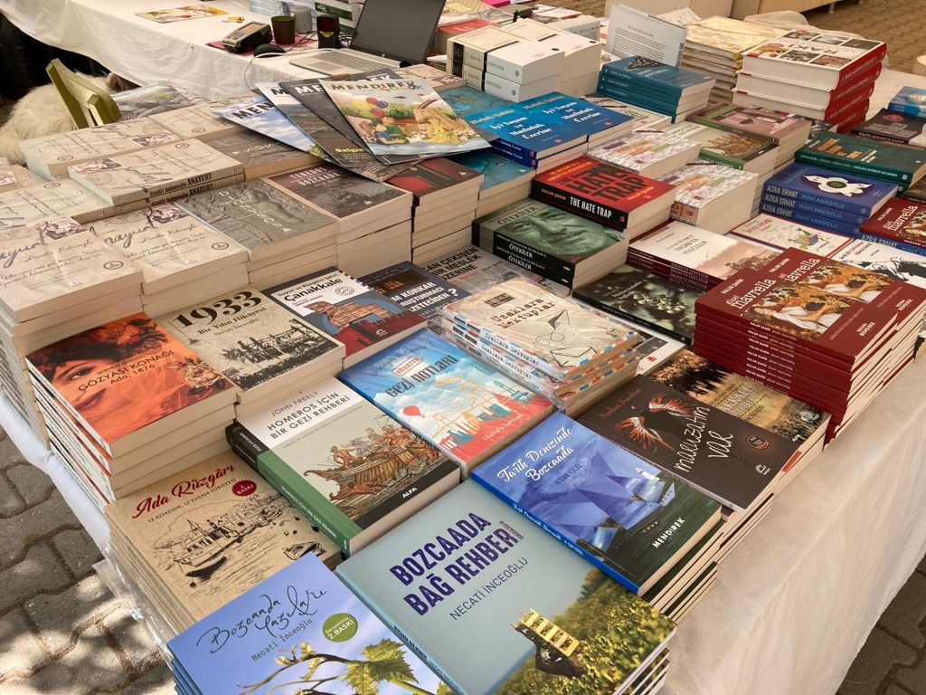 Bozcaada Kitap Fuarı açıldı
