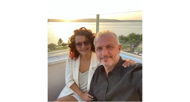 Evlilik yıl dönümlerini kutladılar