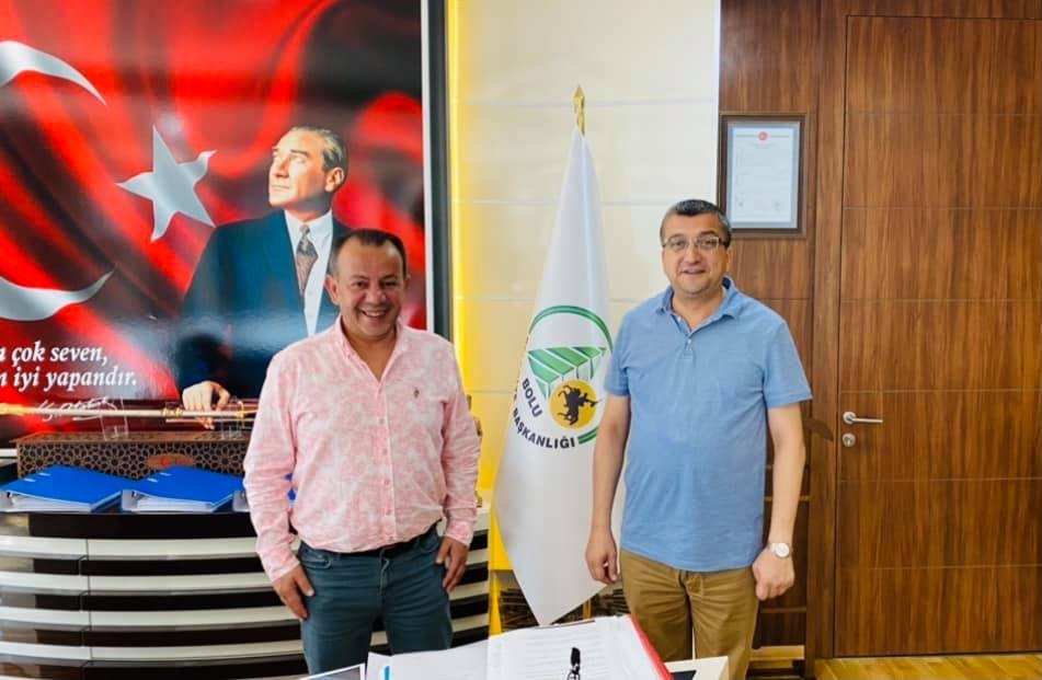 Bülent Öz, tartışmaların odağındaki başkanı ziyaret etti