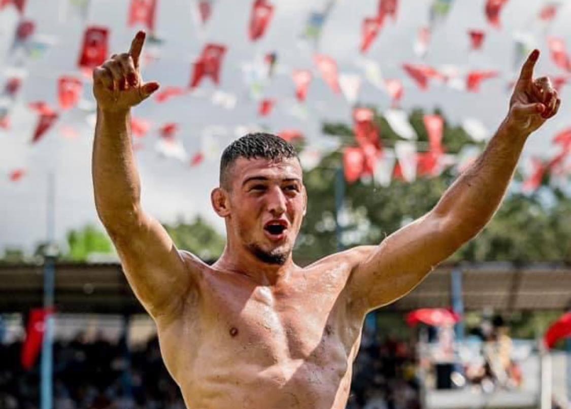 Şampiyon Emirhan Saygı!