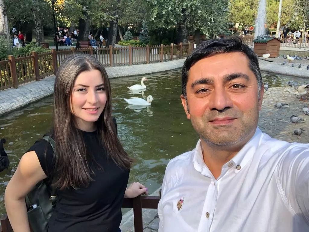 “Sıcacık ve sevgi dolu bir fotoğrafla merhaba…”