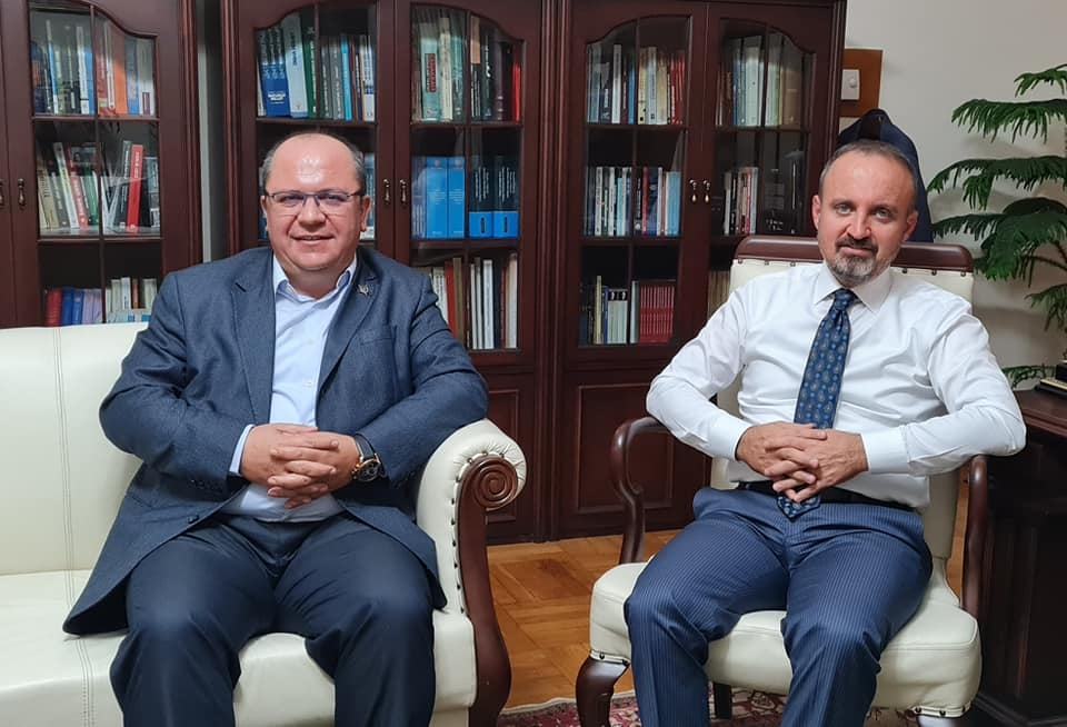 Turan ve İskenderoğlu’nu ziyaret etti
