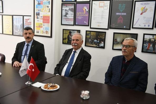Yeni yönetimi tebrik etti