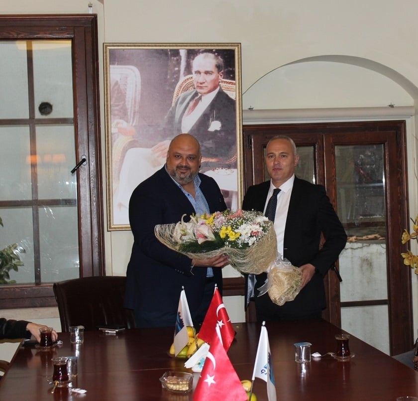 İki başkan yan yana