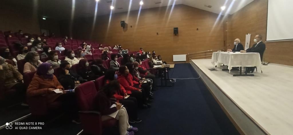 Gençlere afet farkındalığı anlatıldı