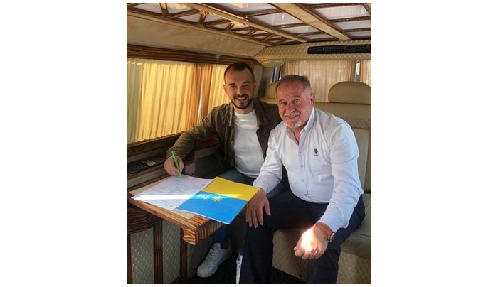 Yeni üye ile fotoğraf