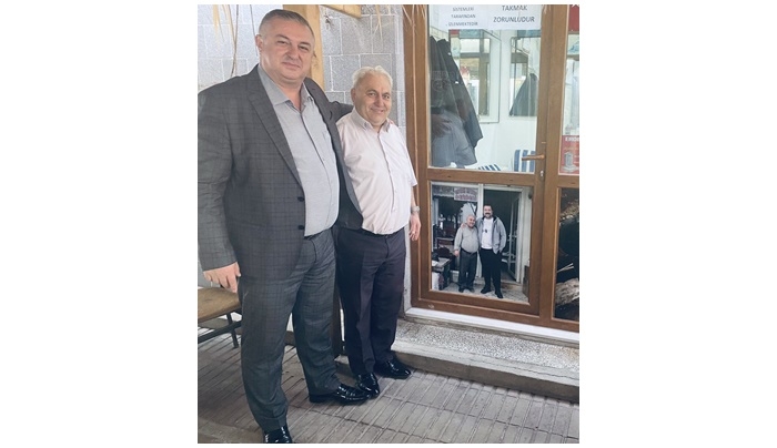 ‘Eyvah Eyvah’ berberi açıldı