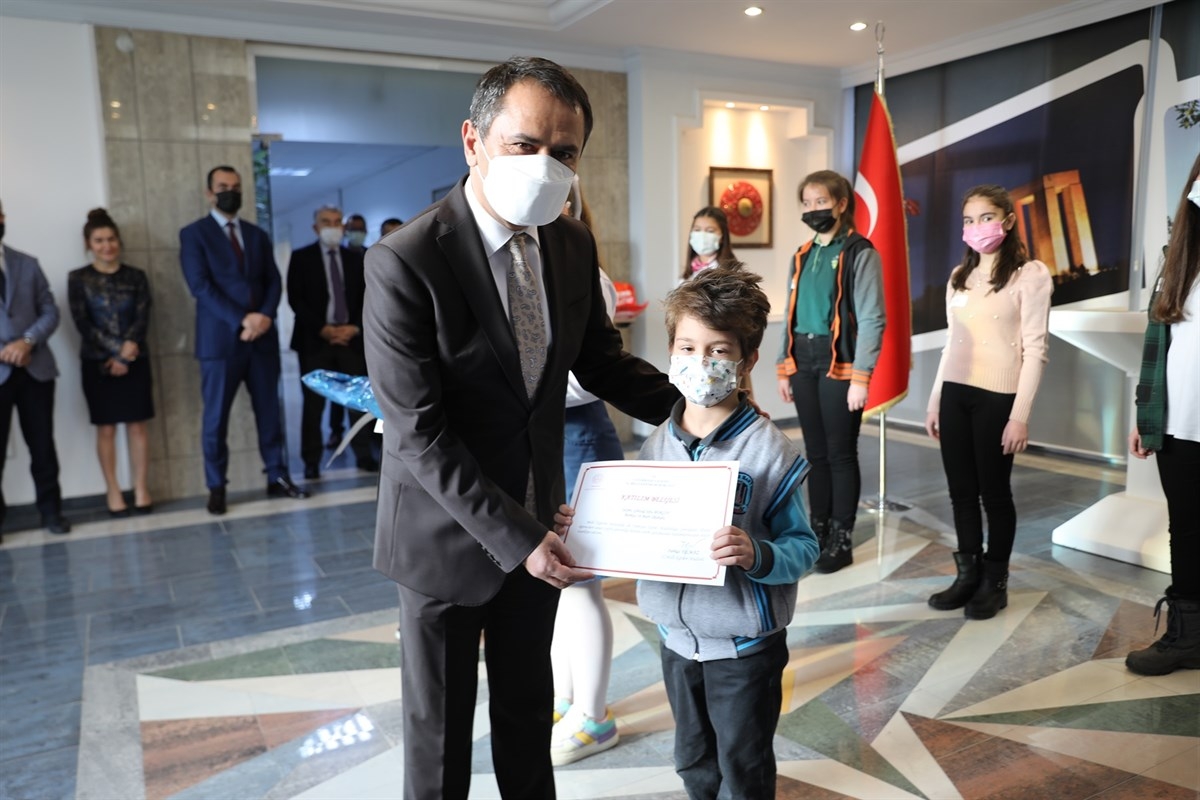Dereceye girenler ödüllendirildi