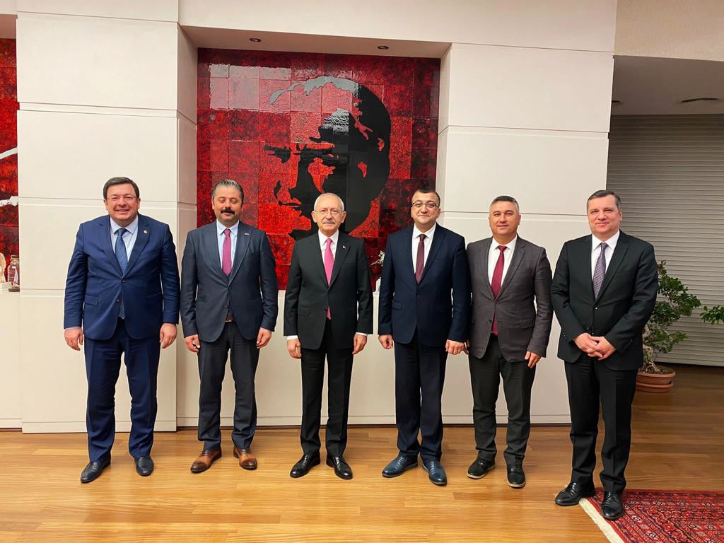 Kılıçdaroğlu’na selam götürdüler