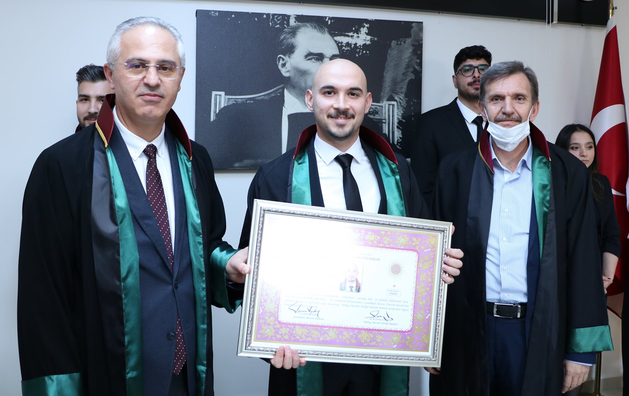 Genç avukatların ruhsat heyecanı