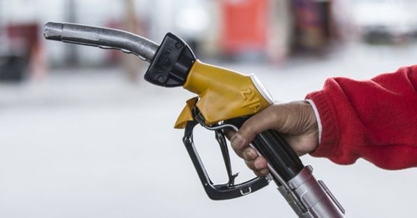 Benzin ve motorine bir zam daha geliyor