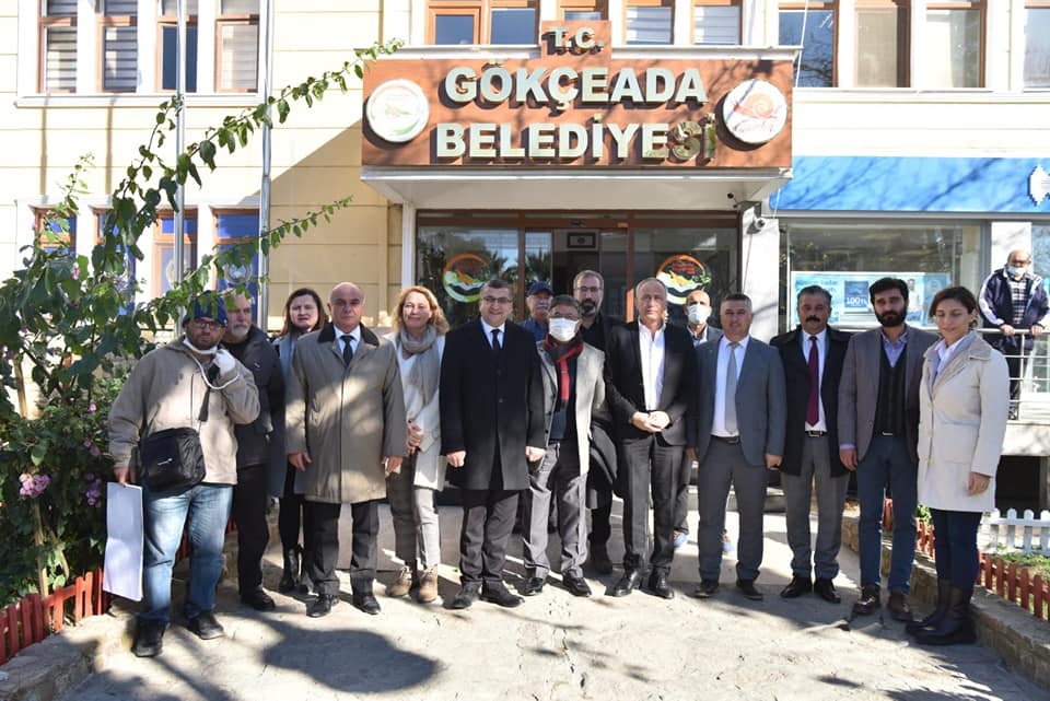 CHP’li başkanlardan ada çıkarması