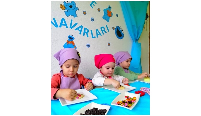Kurabiye canavarları iş başında