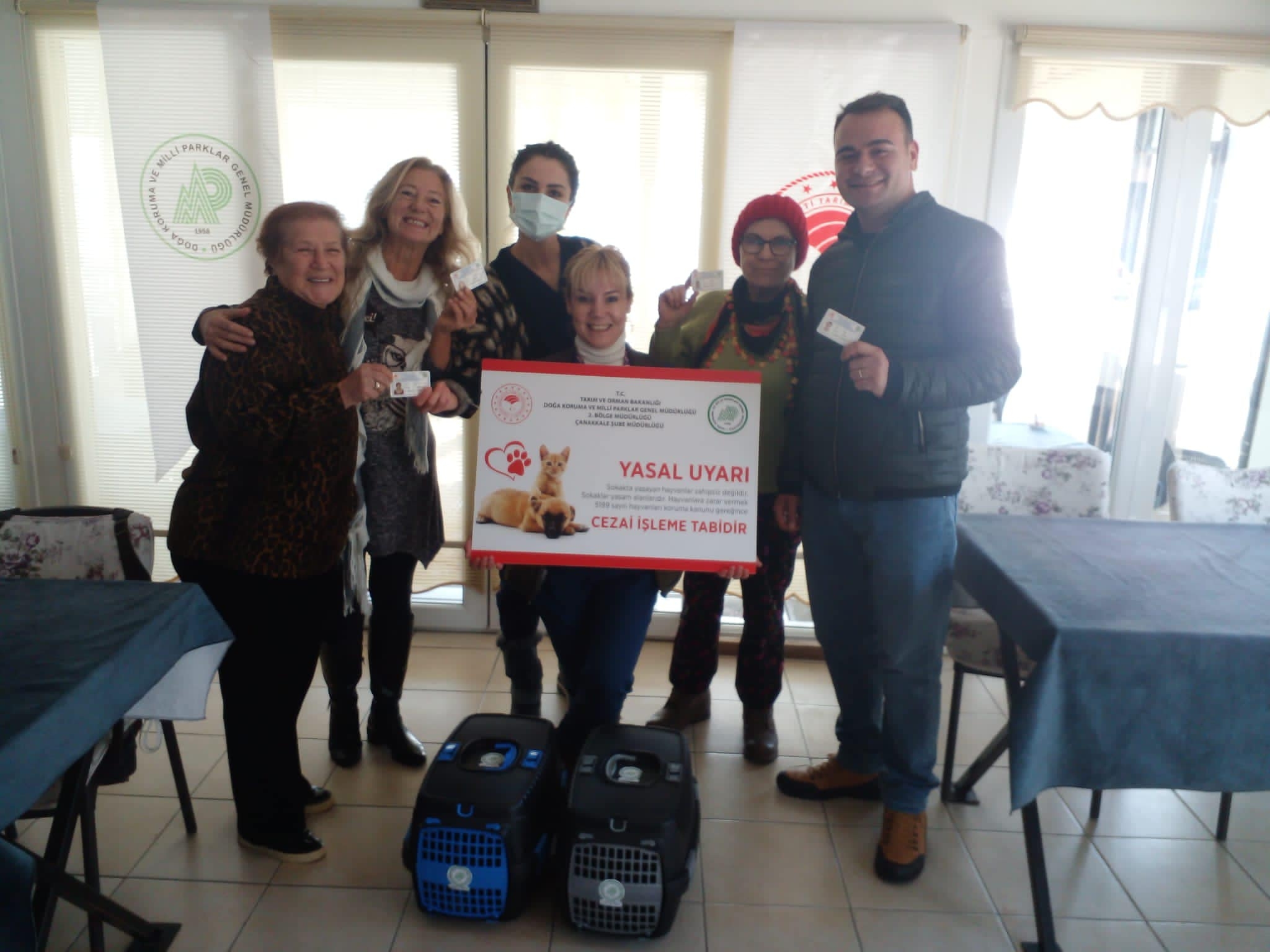 Hayvanları koruma görevlilerine kartları takdim edildi