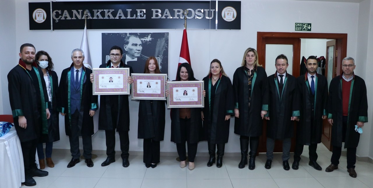 Avukatlık ruhsatlarını aldılar