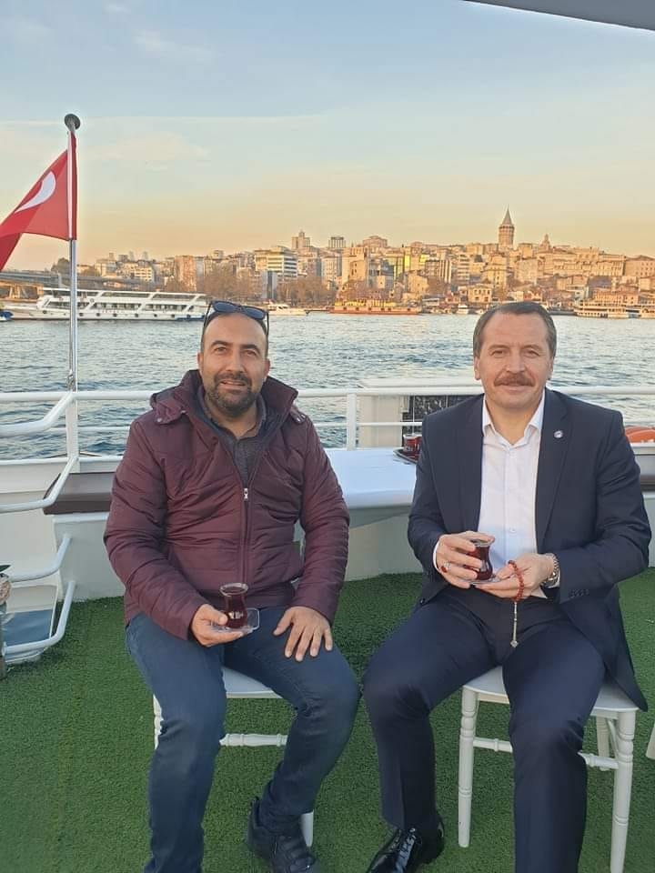“Sizinle yol yürümek bir onur”