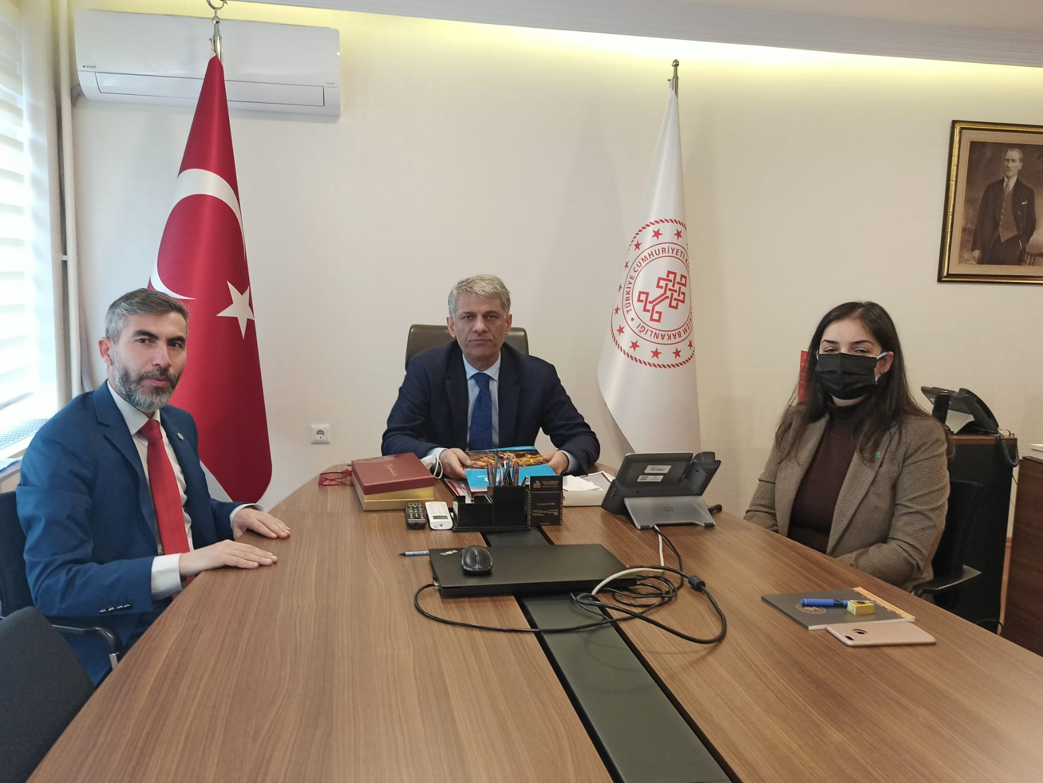 TUREB temaslarına devam ediyor
