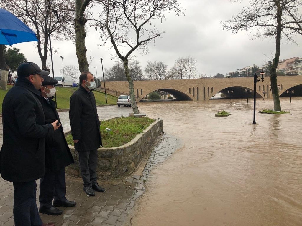 Biga’da incelemelerde bulundu