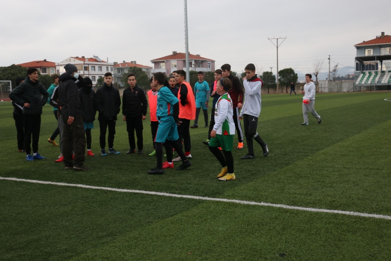 Futbol Akademisi seçmeleri yapıldı