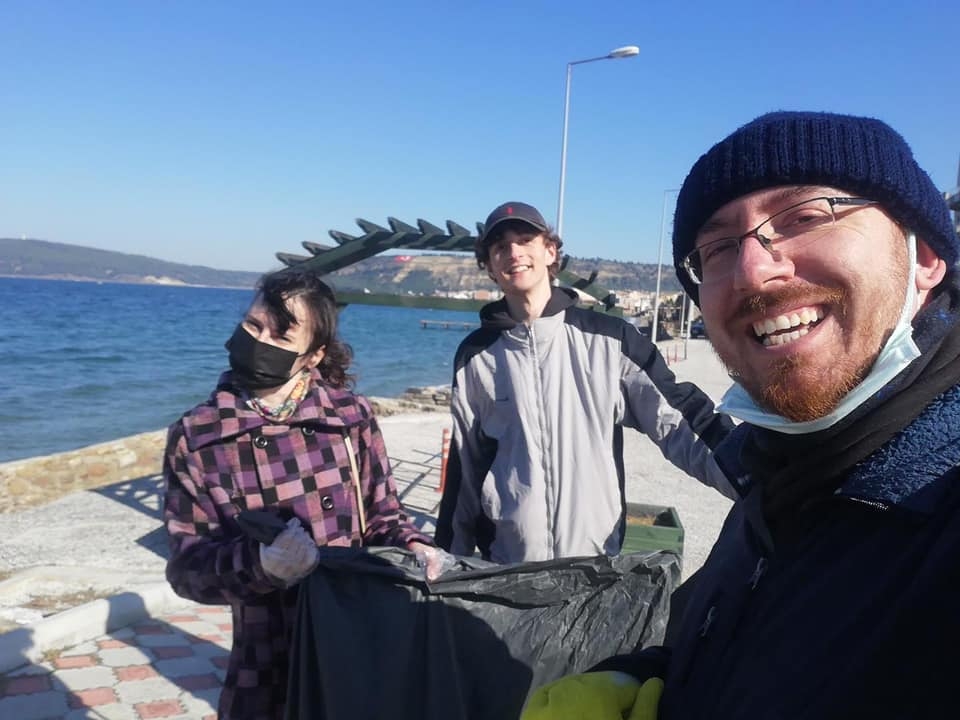 Sanat için çöp toplamaya devam ediyorlar