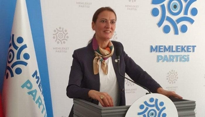 Eski il başkanı partisinden de ayrıldı