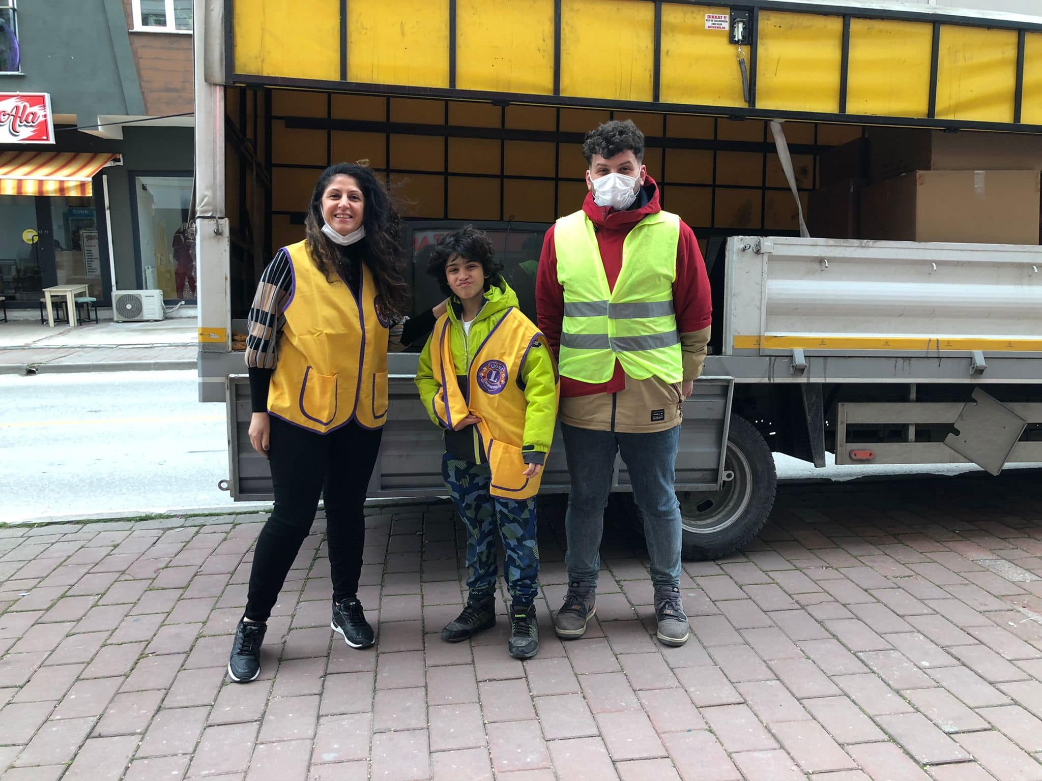 Bir buçuk ton elektronik atık topladılar