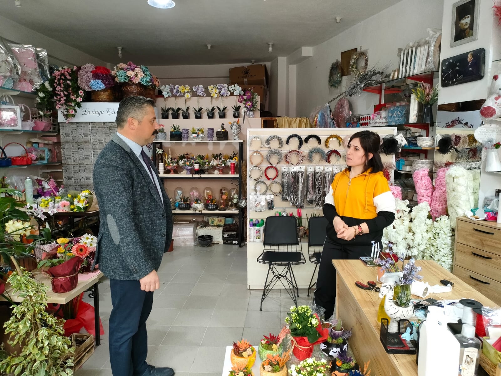 Esnaf ziyaretlerine devam ediyor