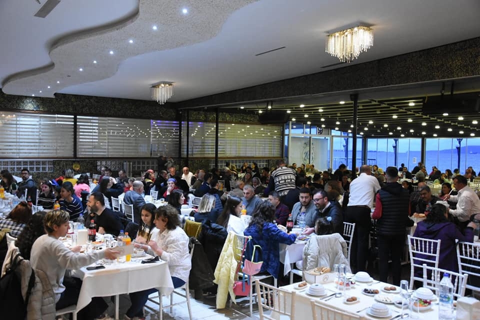 Belediye personeli iftar yemeğinde buluştu