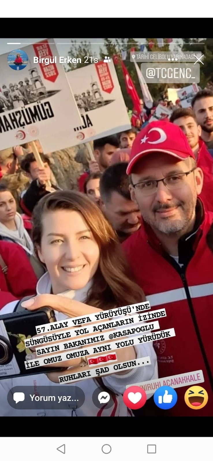 Bakan ile fotoğrafını paylaştı