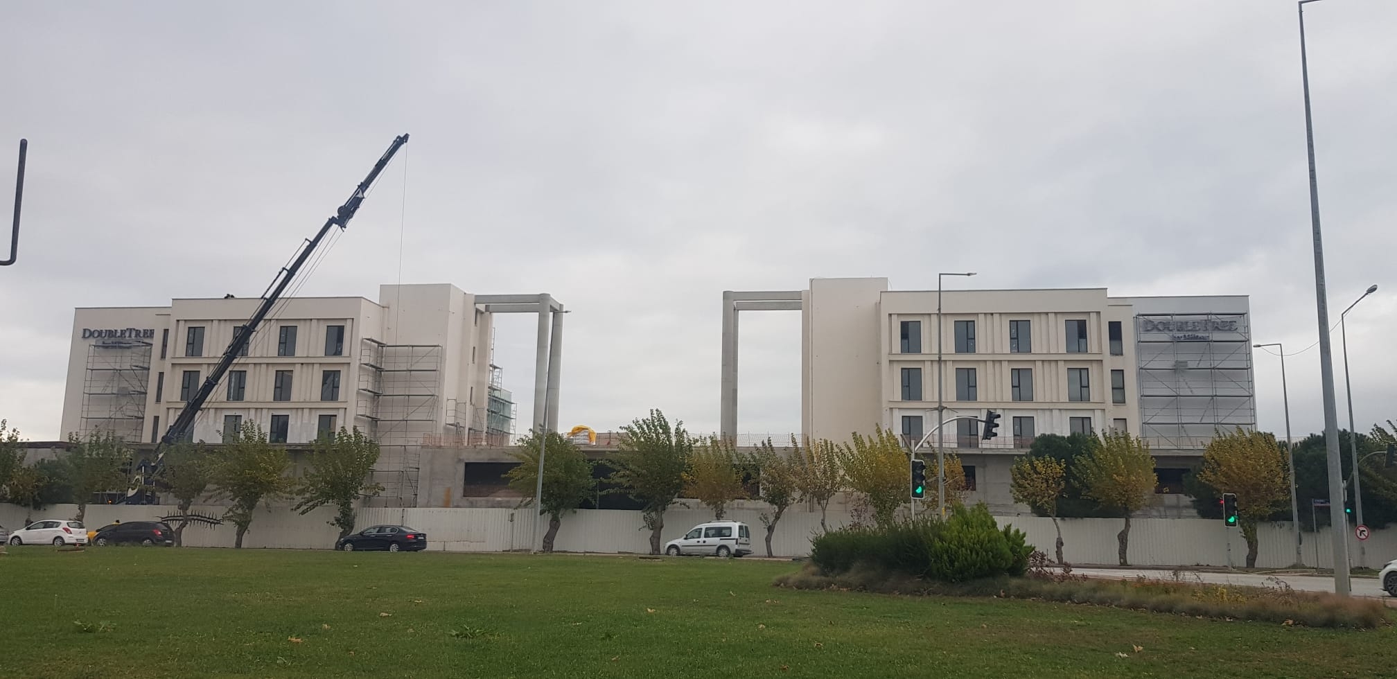 Hilton açılıyor
