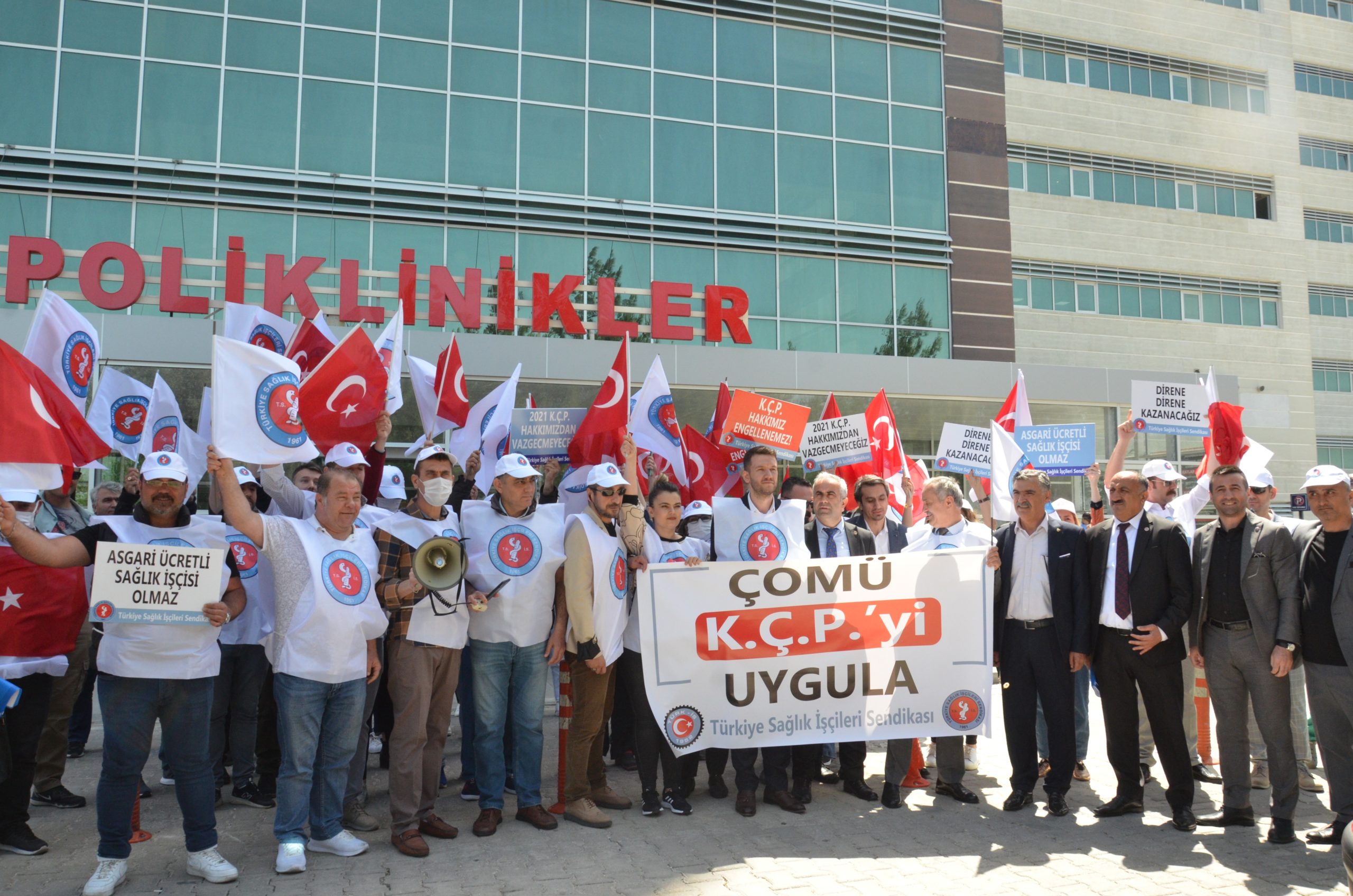 “İşçiye ihanetttir”