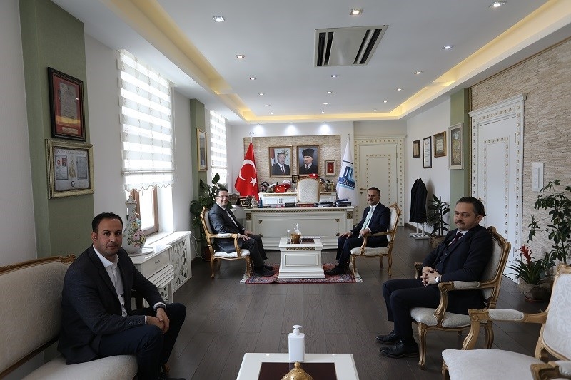 Misafirlerini ağırladı