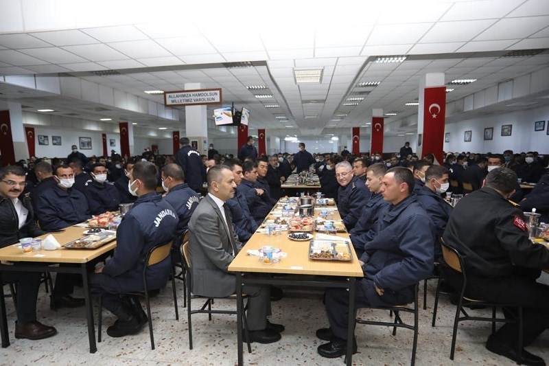 Askerler ile iftar yapıldı