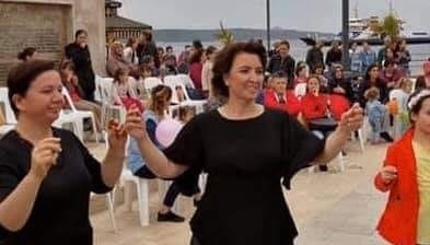 “Mevsim bahardır haldaşım”