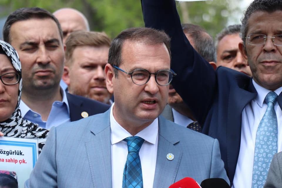 “Sesleri olmaya devam edeceğiz”