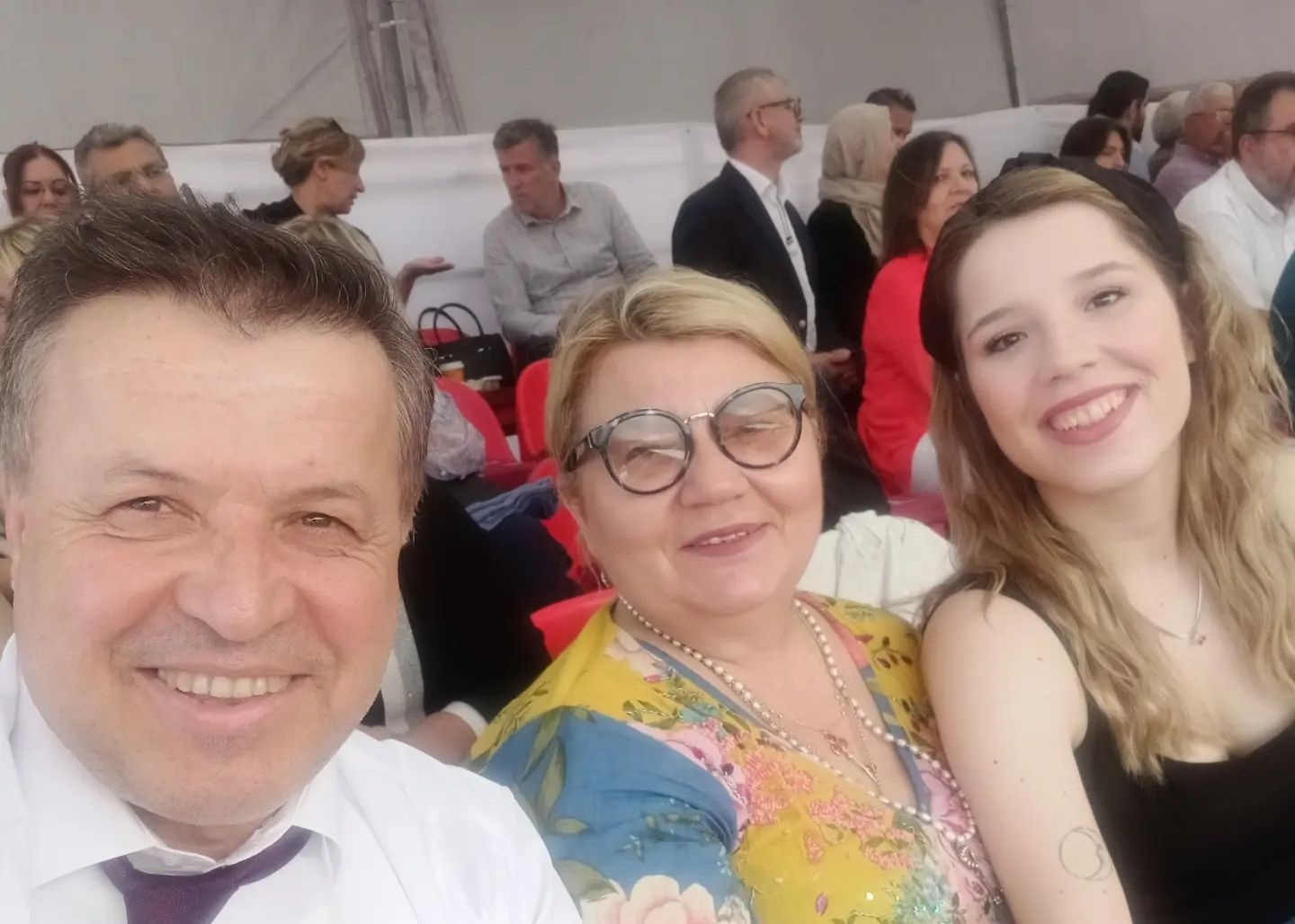 Efekan mezun oldu