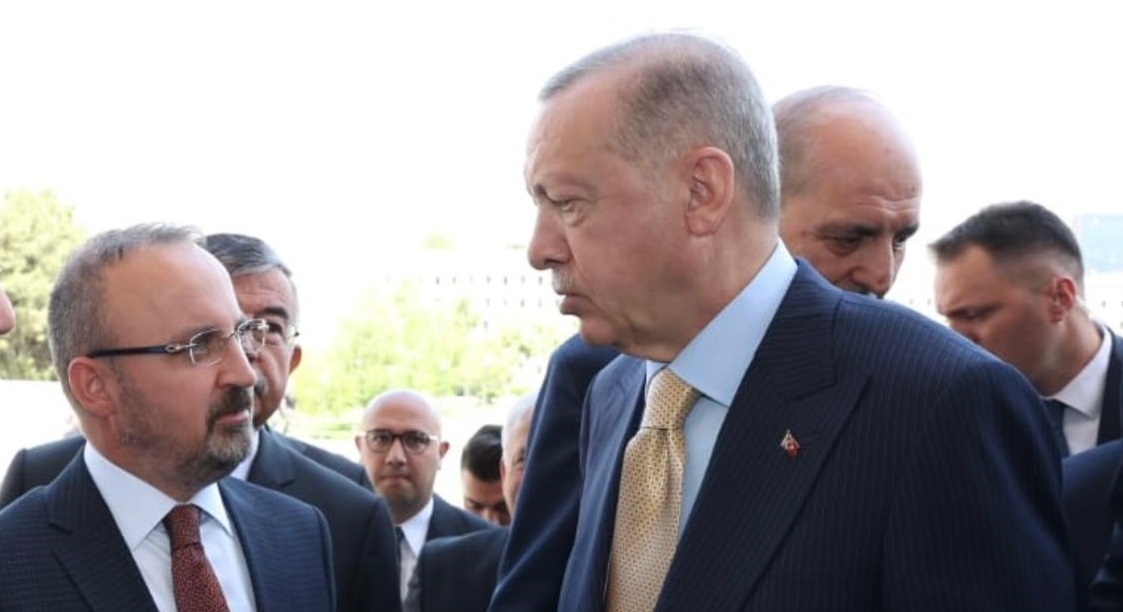 Aralarından su sızmıyor