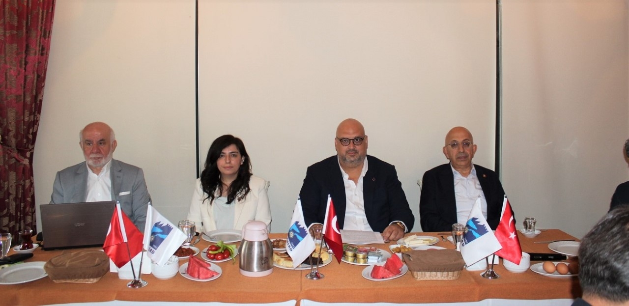 “Hem ülkemiz hem Çanakkale  hem de ÇOMÜ kalkınacak”