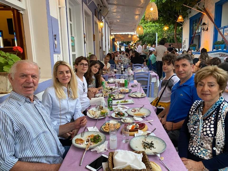 Bozcaada’dan selam gönderdi