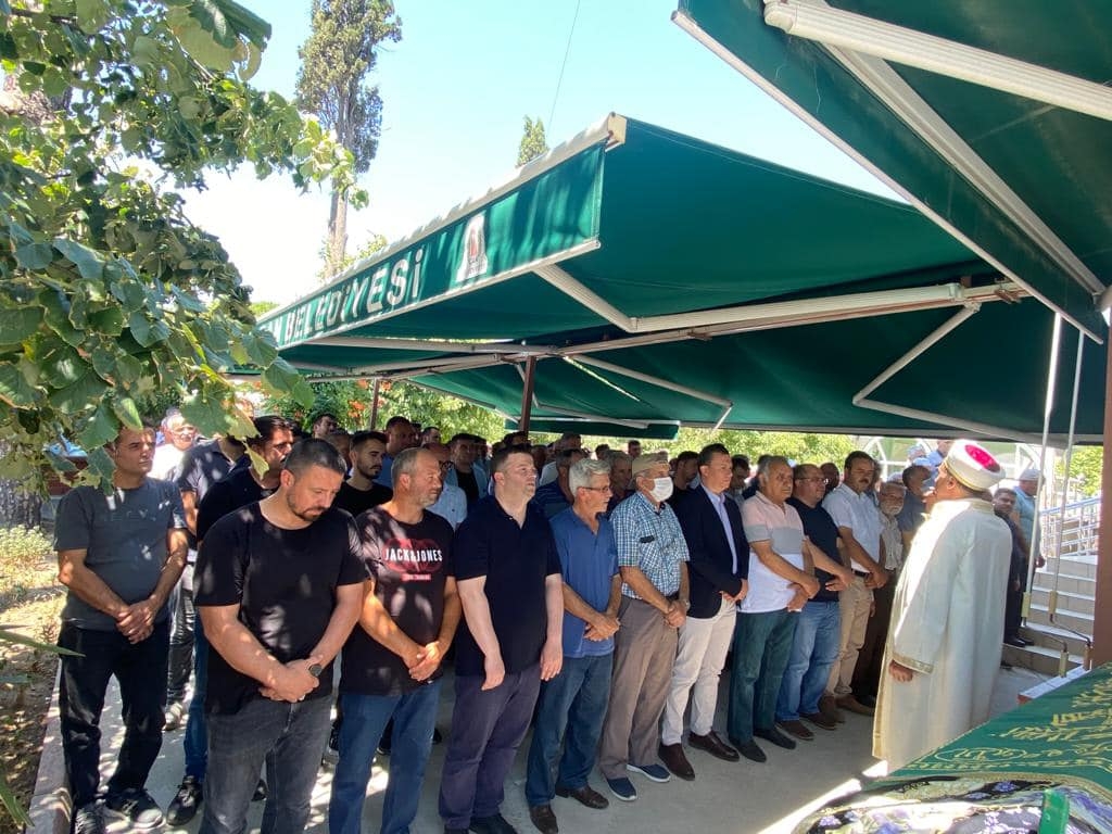 Zafer Uygun’un annesi son yolculuğuna uğurlandı