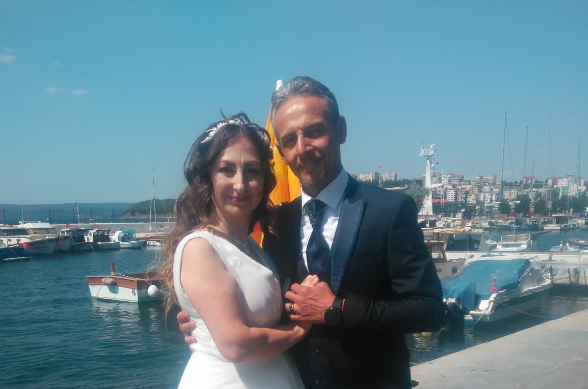 Nikah sonrası kordonda yürüyüş