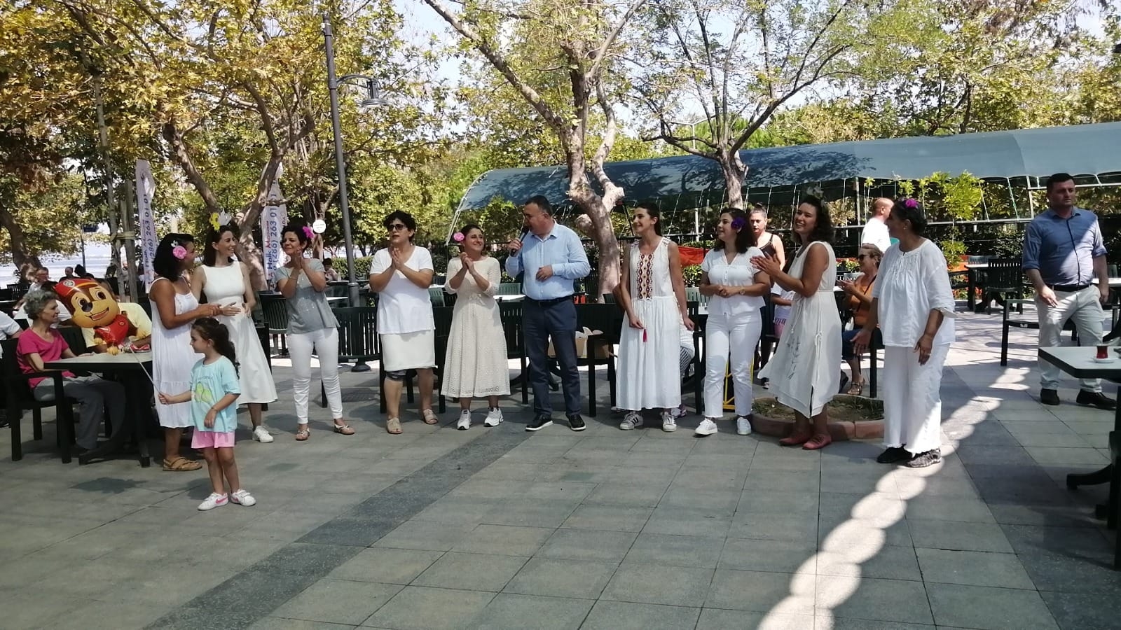 “Koca bir dünyada barış var!”