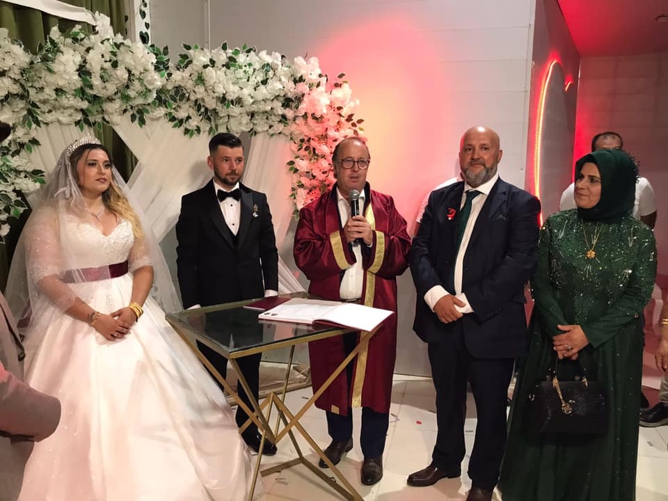 Nikahlarını kıydı