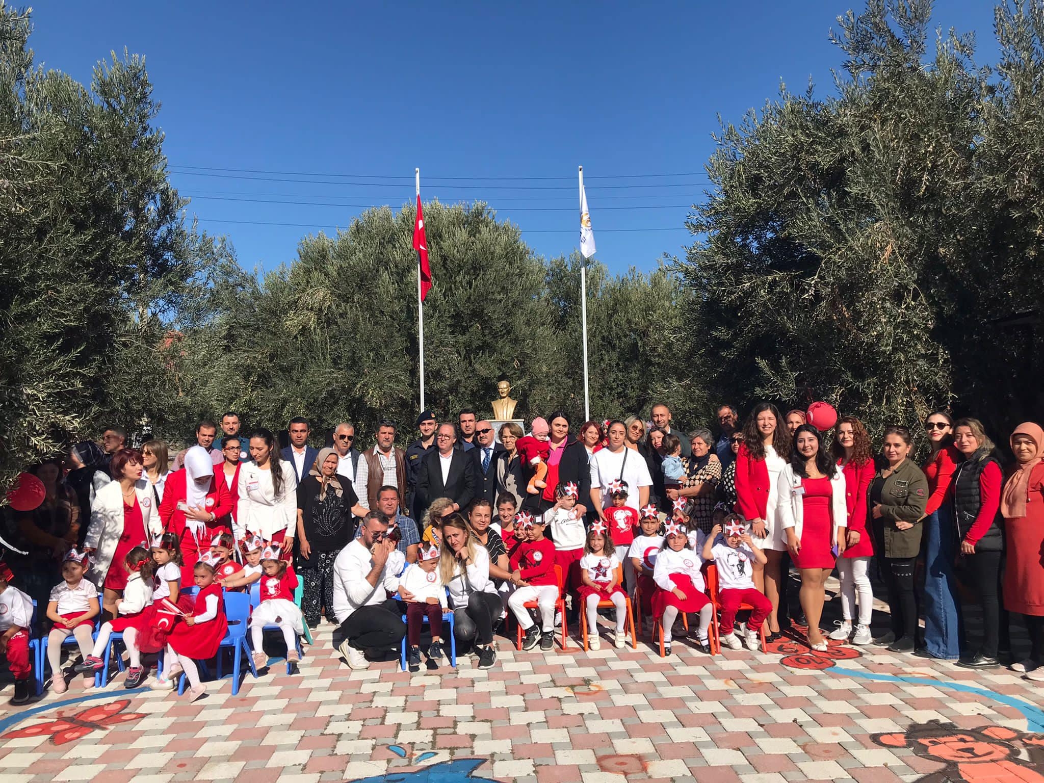 Küçükkuyu’da 29 Ekim coşkusu