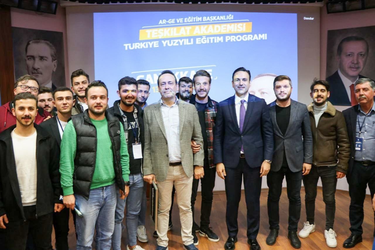 “Türkiye yeni destanlar yazmaya hazırlanıyor”