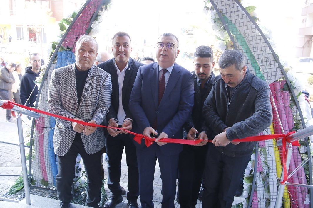 Akyar Şarküteri açıldı