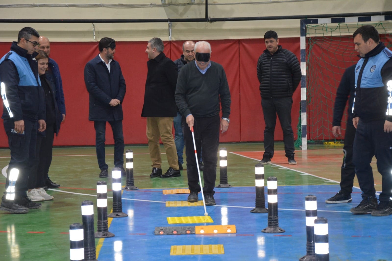 Empati parkurunda yürüdüler