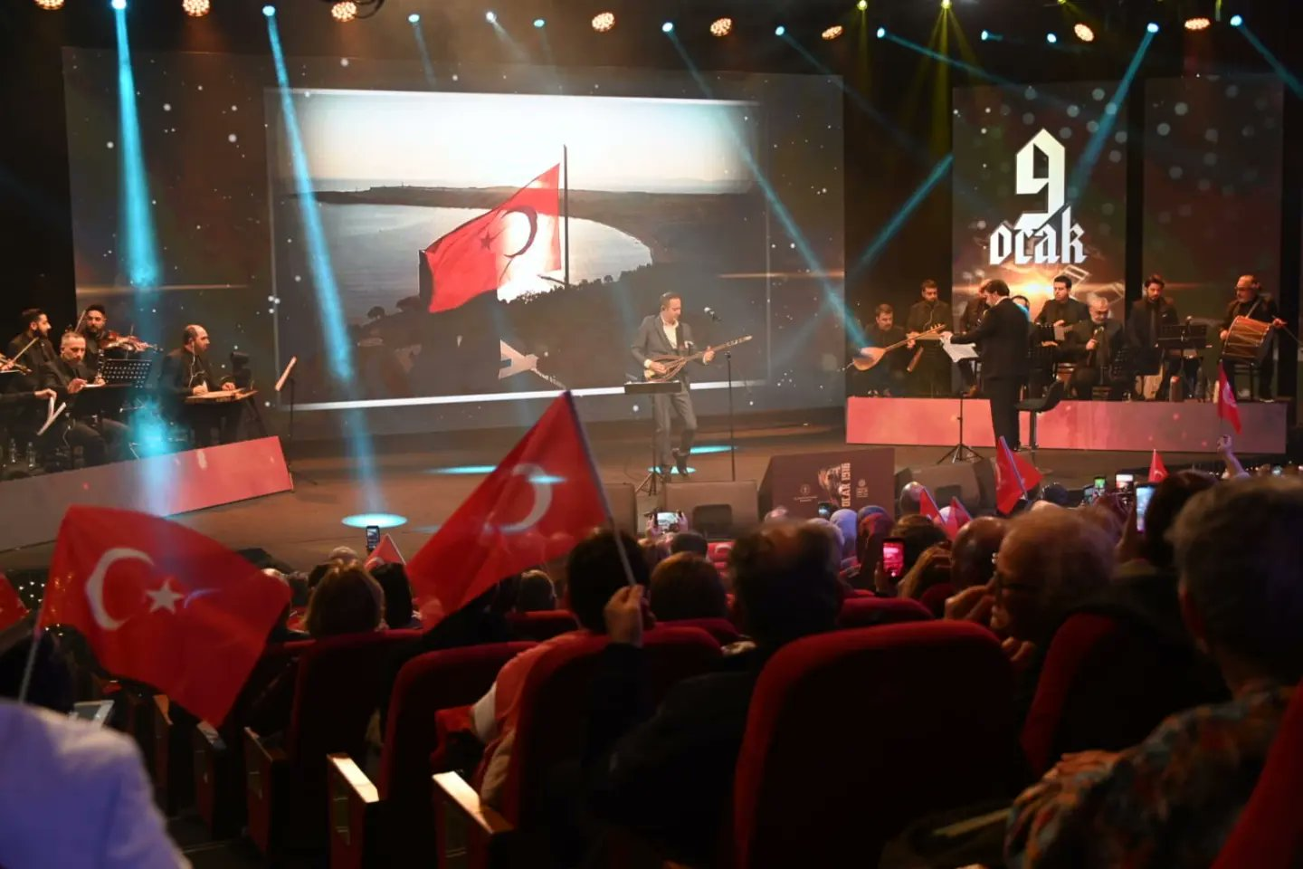 “Bir Diriliş Destanı Çanakkale” Konseri tam not aldı